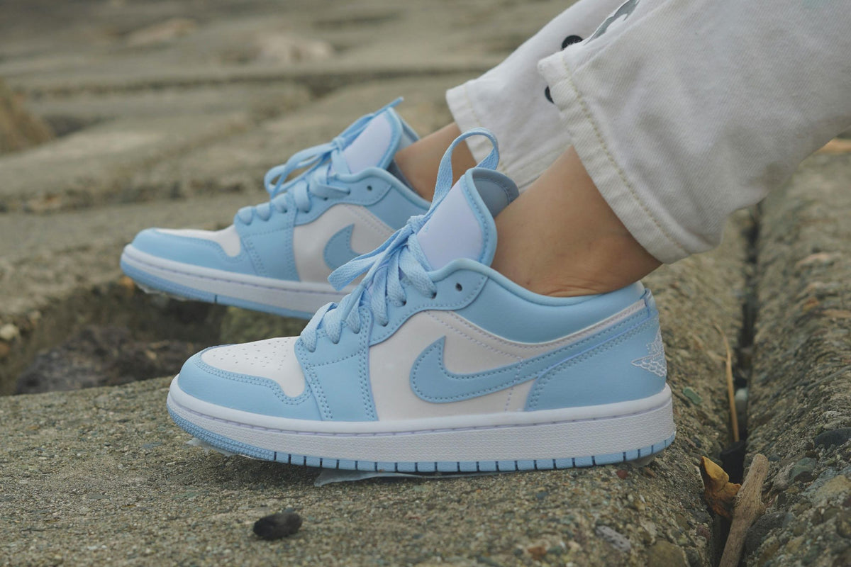 air jordan 1 low thumbnail